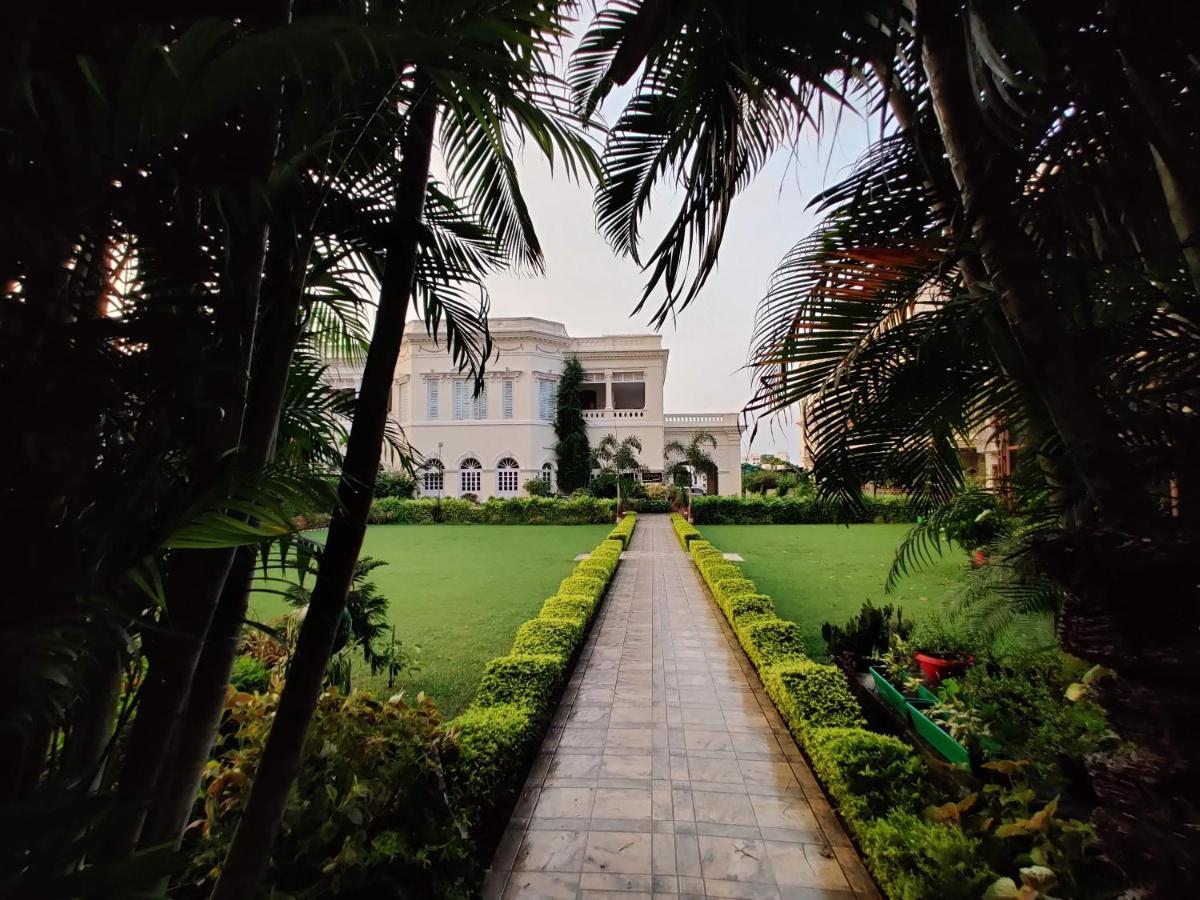 Hotel Surya, Kaiser Palace Varanasi Ngoại thất bức ảnh